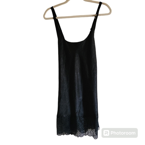 EUC 90's VINTAGE GOLD LABEL VICTORIA'S SECRET LACE HEM NIGHTGOWN SIZE S - Picture 2 of 8